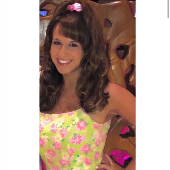 Welcome to My Closet🌸🛍 - Picture 2 of 3